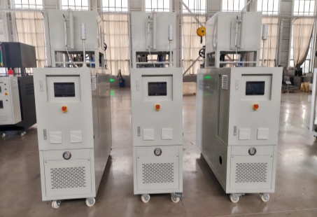 وحدات التحكم بدرجة حرارة قوالب الزيت HEOT-75-50 جاهزة للتجميع النهائي